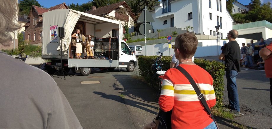 Konzertmobil beim Konzert in Malchen