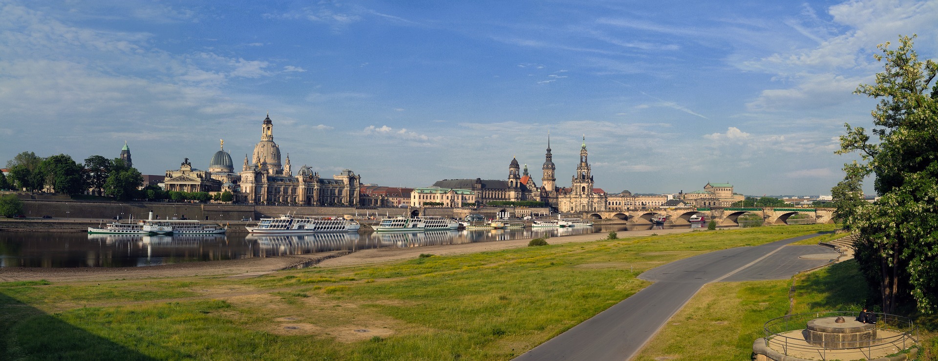 Panorama Dresden mit Elbe Panorama Dresden mit Elbe