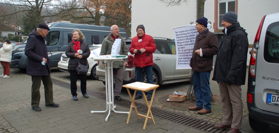 Mitglieder Seniorenbeirat am Infostand