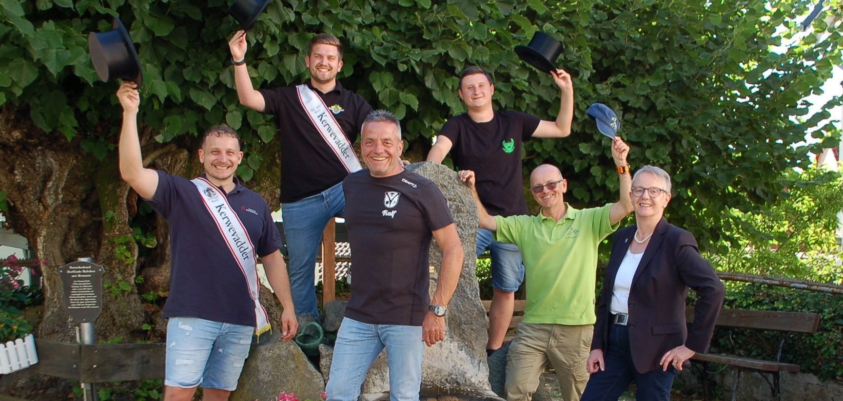 Die Kerwevaedder in Seeheim-Jugenheim 2024 gemeinsam mit der Bürgermeisterin