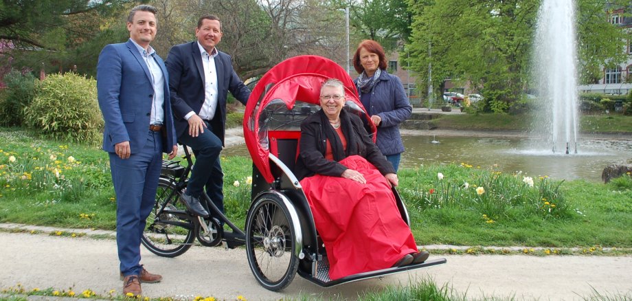 Fahrrad-Rikscha für Seniorenausflüge