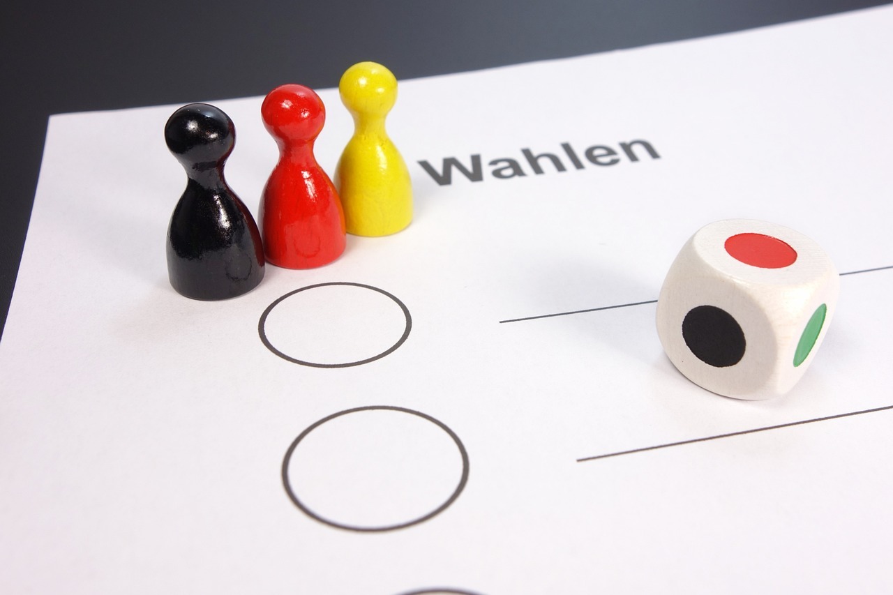 Wahlzettel mit Würfel Wahlzettel mit Würfel