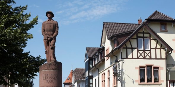 Statue Statue auf dem Friedensbrunnen