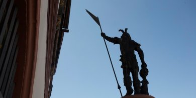 Statue Statue