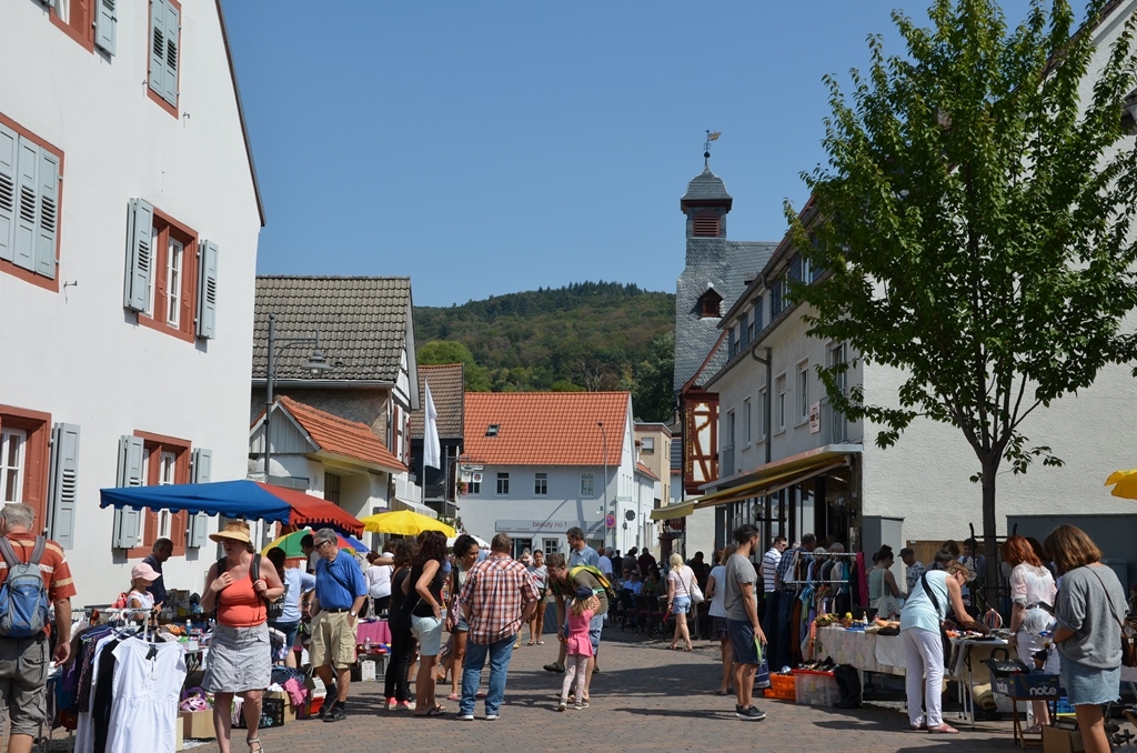 Flohmarkt rund um den Sebastiansmarkt Seeheim Jugenheim